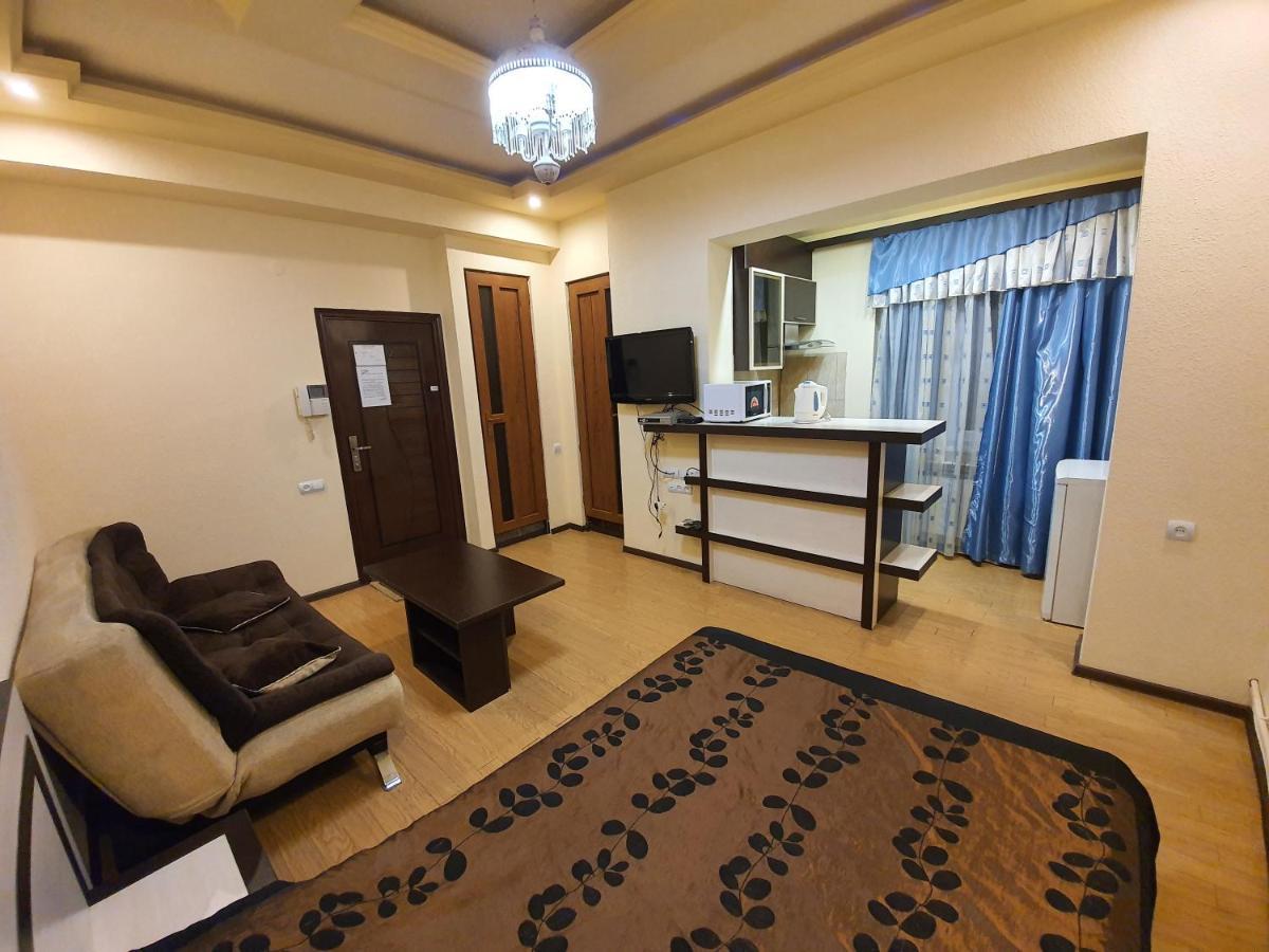 Tatev Apartments Yerevan Exterior photo