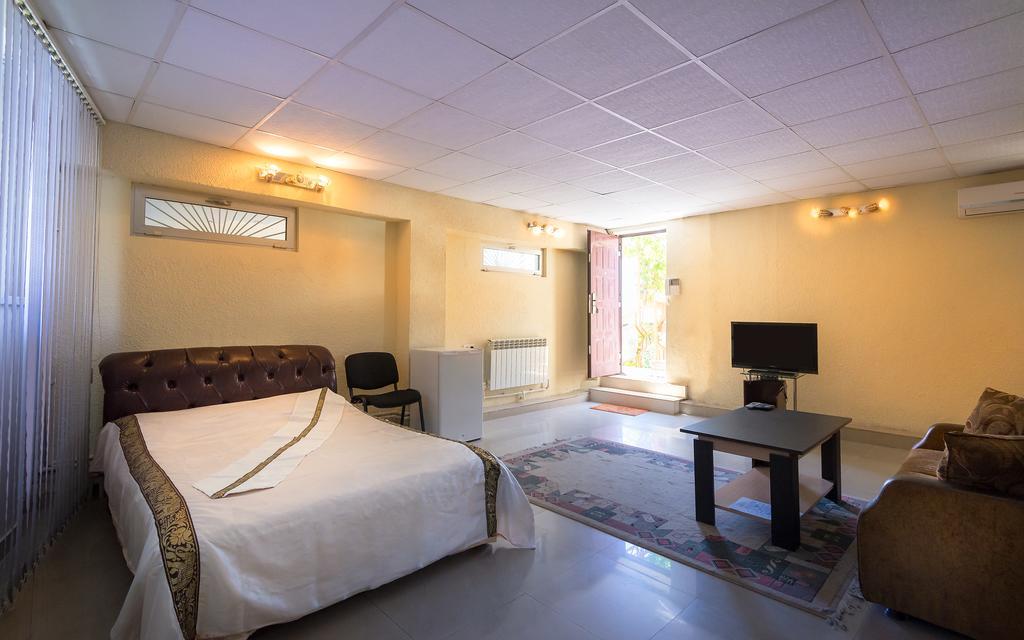 Tatev Apartments Yerevan Exterior photo