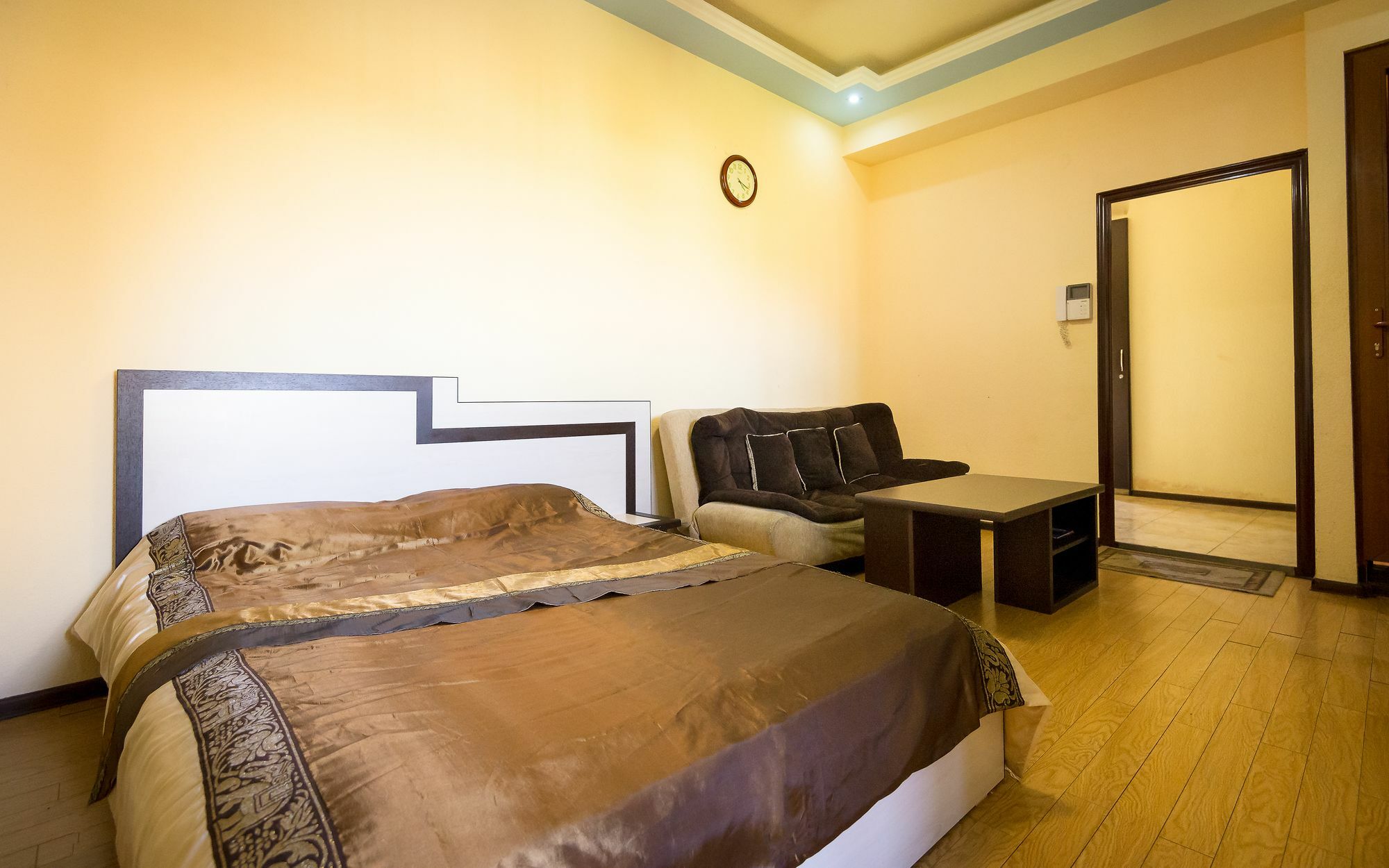 Tatev Apartments Yerevan Exterior photo